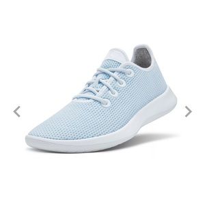 Light blue tree runners allbirds, size 9.